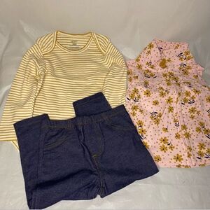 Carter's 3pc set Size 18M